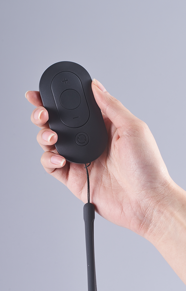 Il telecomando di WalkingPad presenta 4 bottoni per controllare agevolmente la velocità di camminata